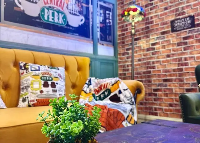 Holiday home "friends" Themed Icon - Perk Pittsburgh!